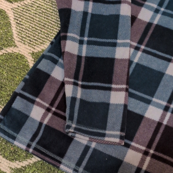 Eddie Bauer Women's Green 💚 & Purple 💜 Plaid 1/4 Zip Sweatshirt - Picture 6 of 10